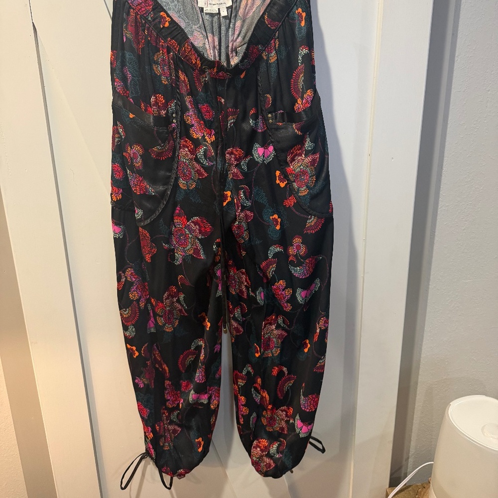 Anthropologie Black Floral Satin Joggers – Size 10